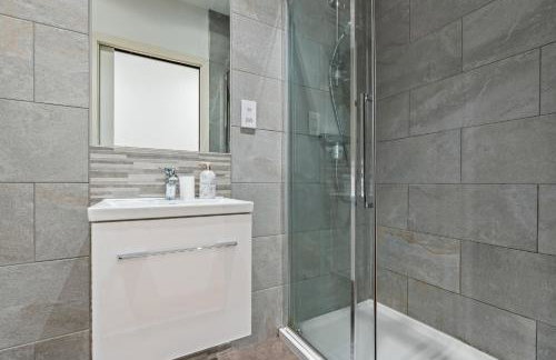 Leeds Elegant Central Flat - Sleeps 8 - View City Centre - Foto 20