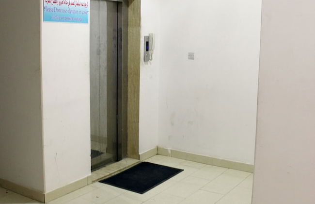 Al Eairy Furnished Apartments Qassim 4 - Photo 41