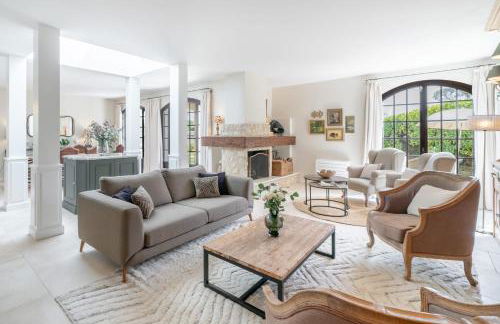 Authentic villa with swimming pool in La Colle-sur-Loup - Foto 2