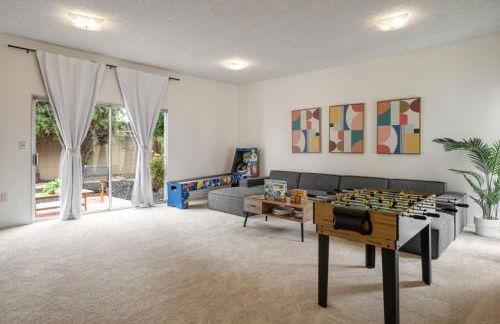 Vintage Vibes Near Airport Games Sleeps 8 - Foto 15