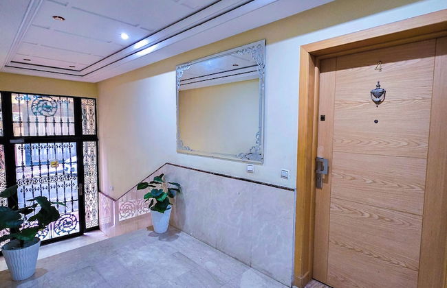 Luxor Home - Spacious & proximity to CFC - Photo 24