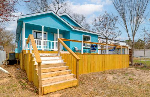 Lake Conroe Bliss Waterfront Home with Boat Ramp - Foto 2