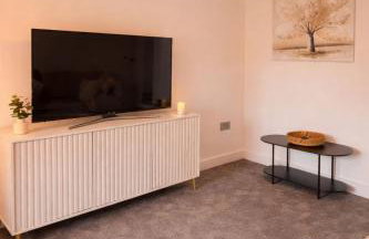 Bright & Spacious 3-Bed Rotherham Home Ideal for Families or Contractors - Foto 2