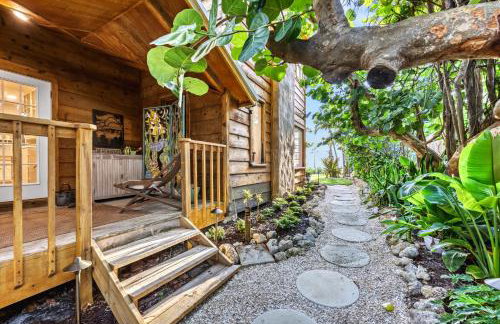 Gulf-Front Charm, Guest House Suite, Direct Beach Access on Siesta Key - Foto 9