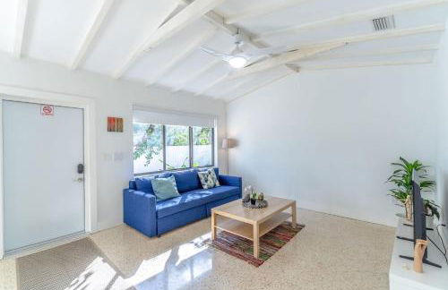 Renovated Apts with Kitchen, Fast WiFi, Smart TV, Roku & Pool Onsite 4 mi to Surfside Beach - Foto 34