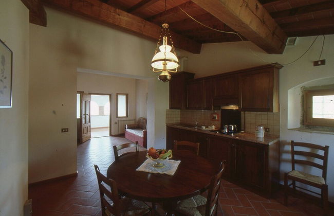 Farmhouse in Tuscany With Pool & Valley Views - Foto 8