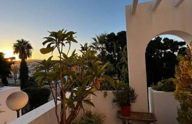 Fabuloso y amplio Duplex en Urb Jardines de Sotogrande - Foto 36