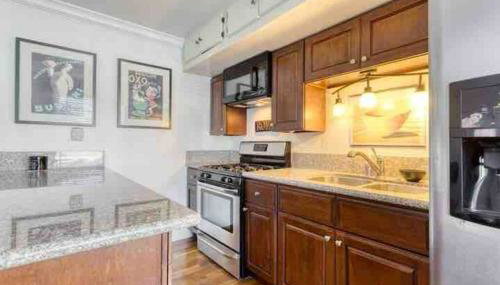 Belmont Shore Beach Bungalow, 2 min walk to town! - Foto 5, stove, toaster