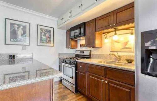 Belmont Shore Beach Bungalow, 2 min walk to town! - Foto 5