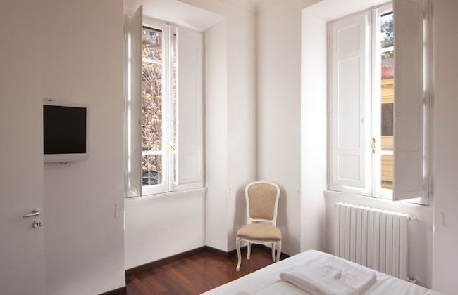 Imperia Suite - Photo 19