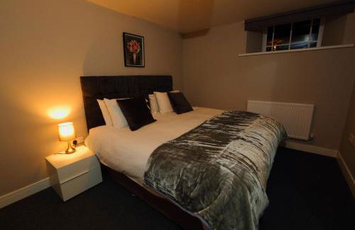 Strength Rooms - Photo 8