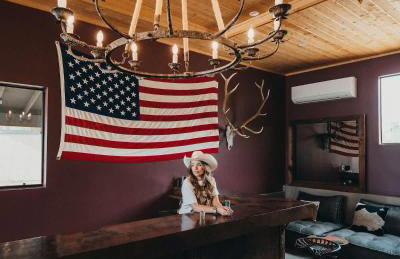 The Raven By The Cohost Company - Foto 38