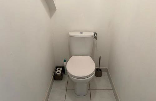 Jolie Colombe, maison 3 ch 2 sdb beau jardin terrasse aménagée à 15 mn à pied de la mer du centre Port en Bessin proche golf et d'Omaha Beach et Bayeux - Photo 28