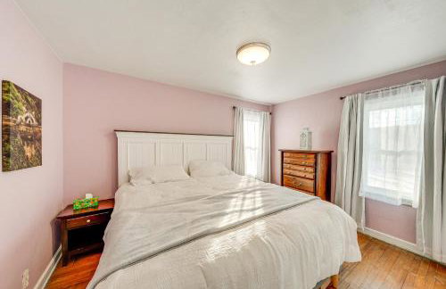 5 Mi to Dtwn Rockford Pet-Friendly Home with Yard! - Foto 13