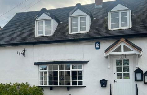 The Cottage, with Superking bed & private patio - Foto 1