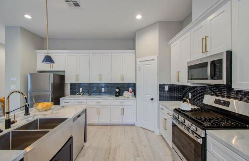 The Orange HTX by NRG Med Cent - Photo 13