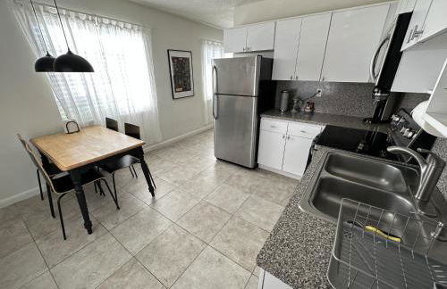 Miami's Cozy Tropical Getaway - Photo 7