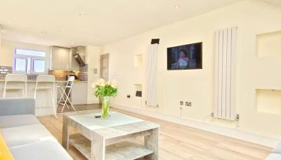 Top Floor Flat 5 Northwood - Foto 2