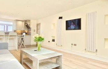 Top Floor Flat 5 Northwood - Foto 2