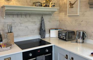 Luxury Boutique retreat, hot tub, dog friendly - Foto 41