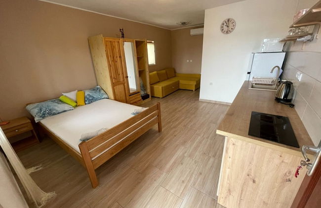 Jenny - 300m to the Beach - SA3 - Photo 8