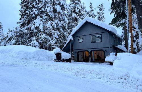 Tahoe Vista Home w/ Spa close to Northstar & Lake - Foto 38