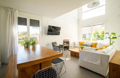 La Ren Lecrés casa piscina jardin y barbacoa - Photo 28