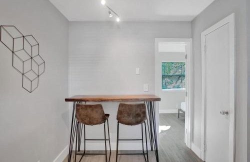 Rustic Retreats Cozy 1BR for 2 guests minutes from Las Olas - Foto 18