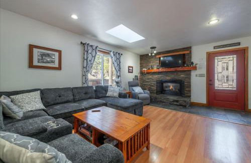 Lakeside Serenity Retreat - Photo 4