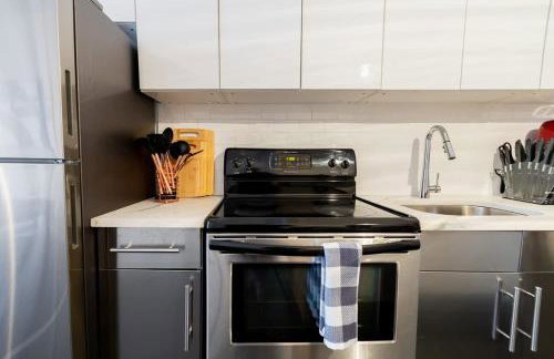 E10-1 Designer East Village Townhouse 1BR - Foto 28