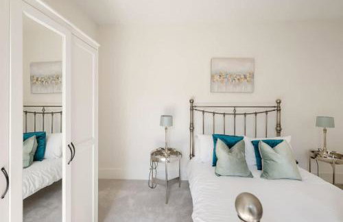 Large Luxury City Centre Flat with Balcony - Foto 32