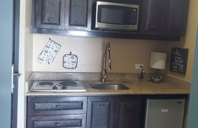 EliMar Bay View Apt - Photo 12