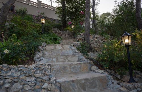 SILOM HOUSE - Photo 10