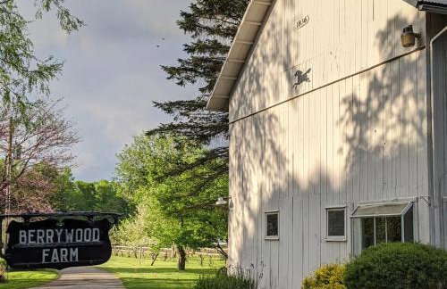 Berrywood Farmhouse - Photo 42