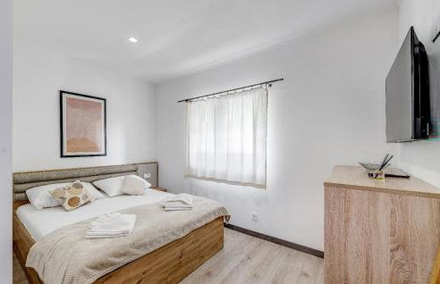 Awesome Home In Zagvozd - Photo 19