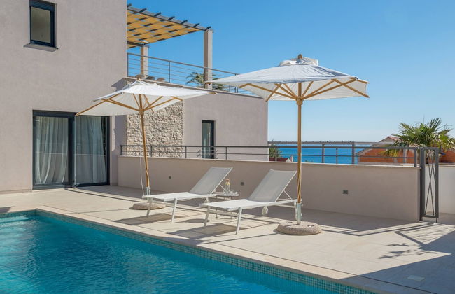 Luxury Villa Juliet with Heated Pool - Foto 43