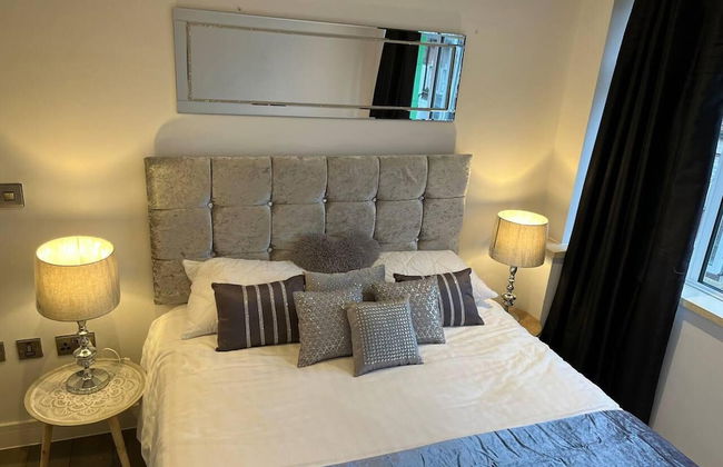 Luxury 2 Bed 2 Bath Apartment Central Location - Foto 3