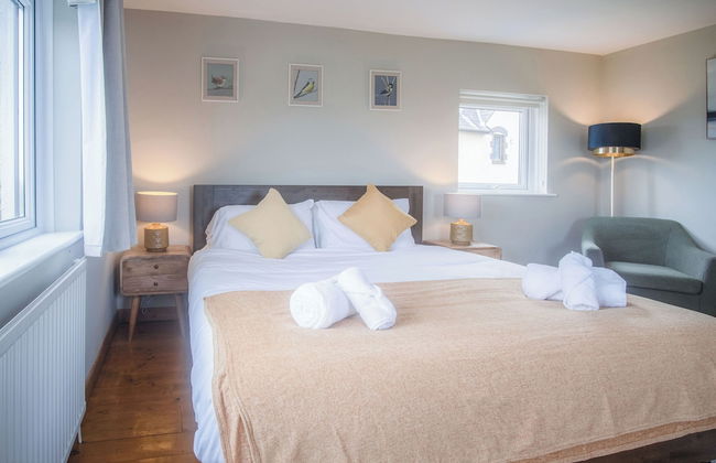 Hill House - 4 Bedroom - Llanrhidian - Photo 26