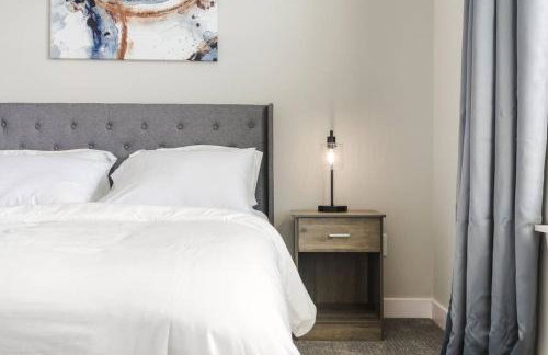 Serene 1BR Perfect Indy Stay - Foto 8