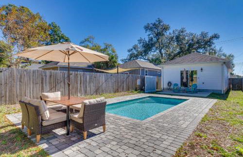 Modern Pensacola Vacation Home with Private Pool! - Foto 1