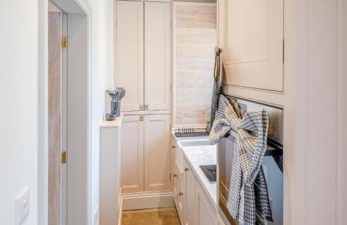 The Drunken Carpenter's Cottage - Photo 9