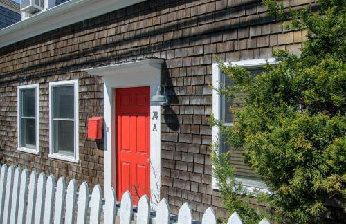 Steps to Commercial St Walk to Beach - Foto 2