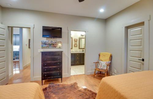 Spacious Midway Cottage with Porches, Near Hunting! - Foto 25