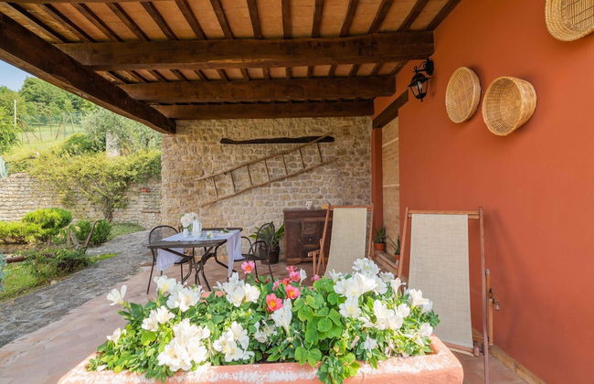 Fabulous Holiday Home With Wifi in Monte San Martino Italy - Photo 9