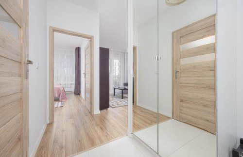 Modern Apartment in Warsaw with Parking and Balcony by Noclegi Renters - Photo 15