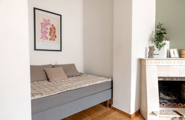 2ndhomes Spacious & Cozy 1BR Home - Photo 15