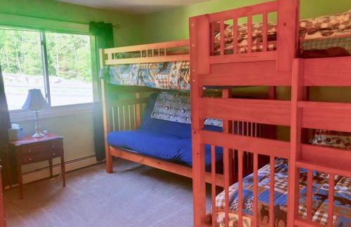 F3 Fairway Village Condo with great mountain views, 8 minute walk from Omni Mount Washington Hotel! - Foto 18