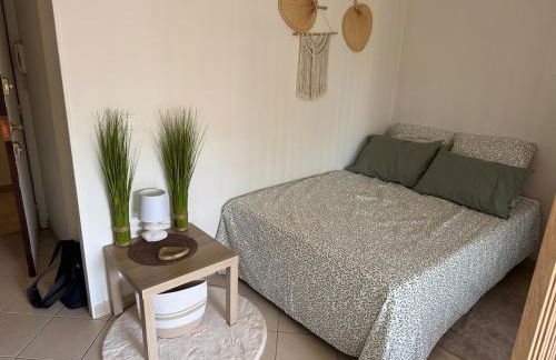 Studio proche de la mer, piscine, climatisation et wifi - Foto 15