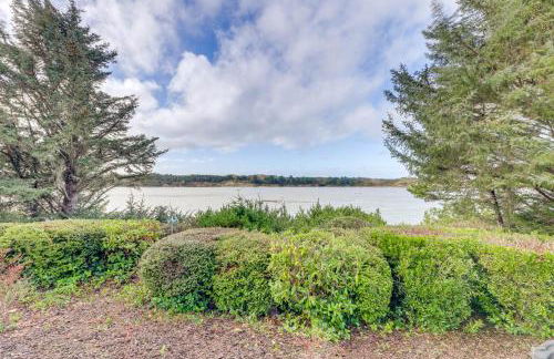 Private Beach, Deck and Grill! Siuslaw River Getaway - Foto 30