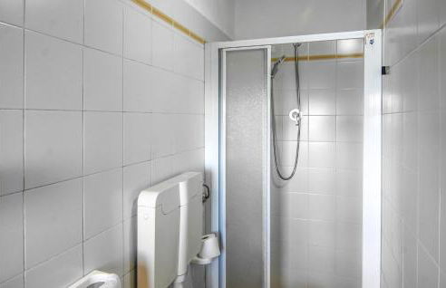 Awesome Home In Macchino With Kitchen - Foto 25